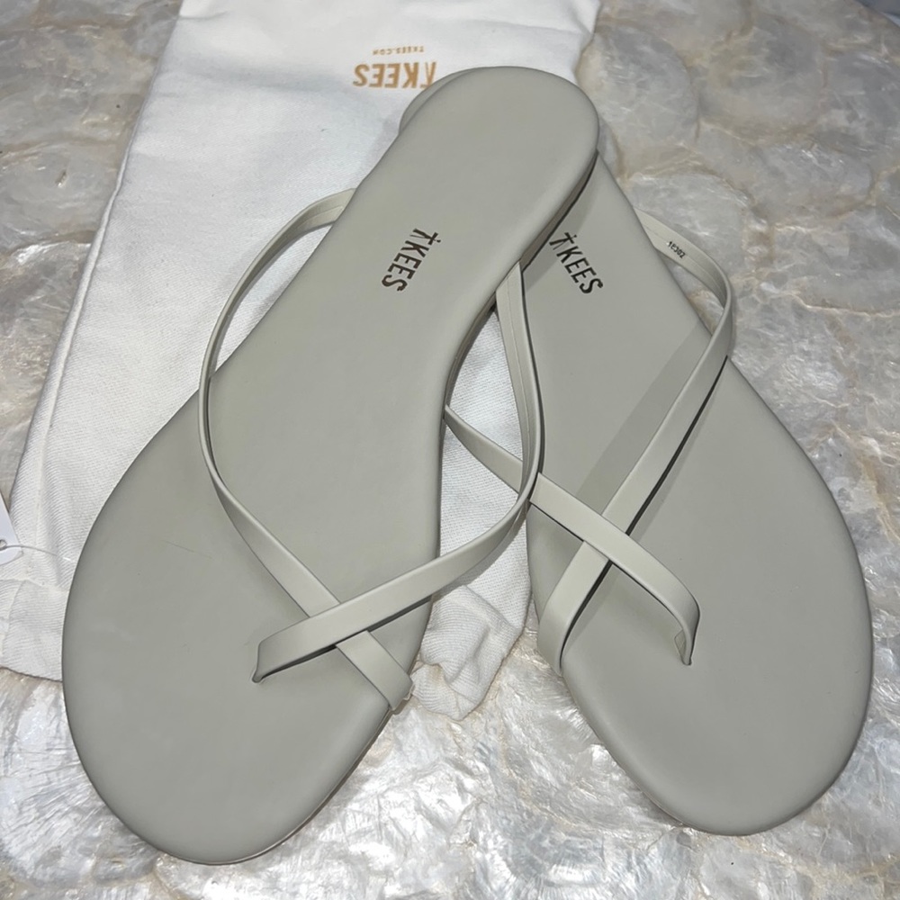TKEES Sandals